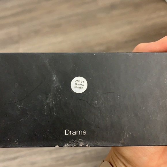 BUNDLE OF E.L.F. MAKEUP - Picture 8 of 13